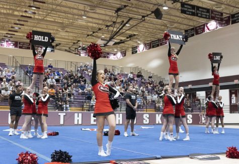 Cheer Places Second at Desert Kick Off Competition